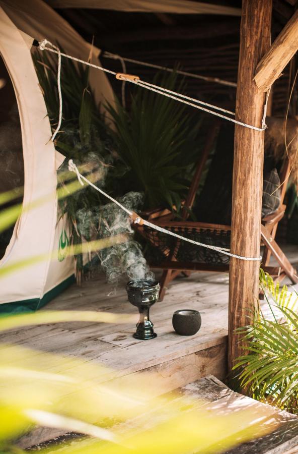מלון Uman Glamping & Cenote טולום מראה חיצוני תמונה